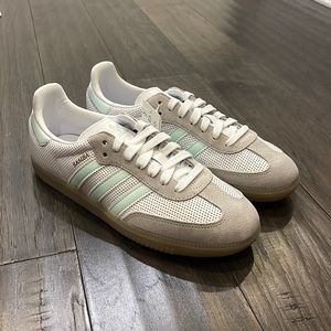 Adidas Samba OG women’s shoes sneakers new CG6108 perfed green grey gum